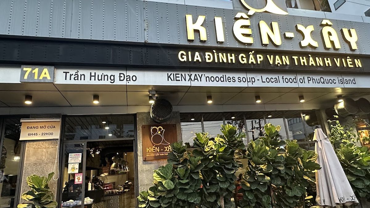 Home of Phú Quốc's bún quậy noodles, Bún Quậy Kiến-Xây | Local PhuQuoc Seafood Noodles