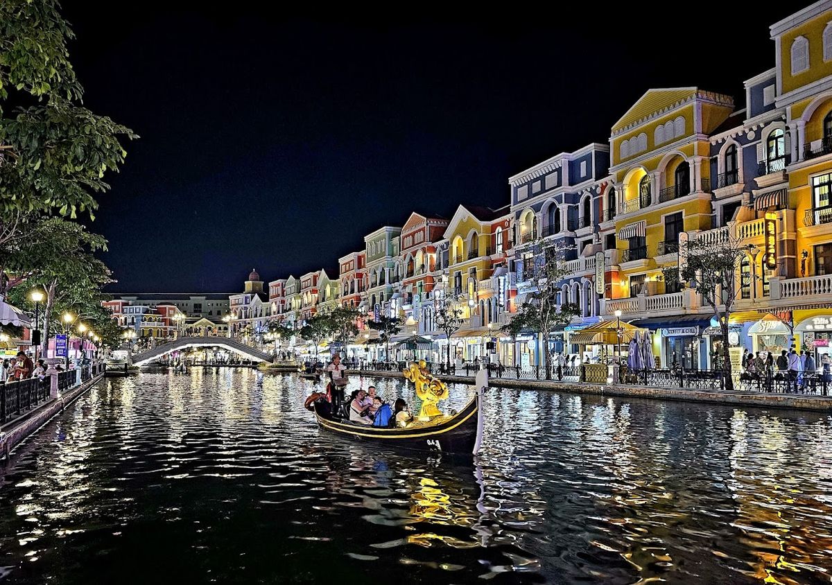 Cầu Ánh Sáng (Bridge of Light) photo 2