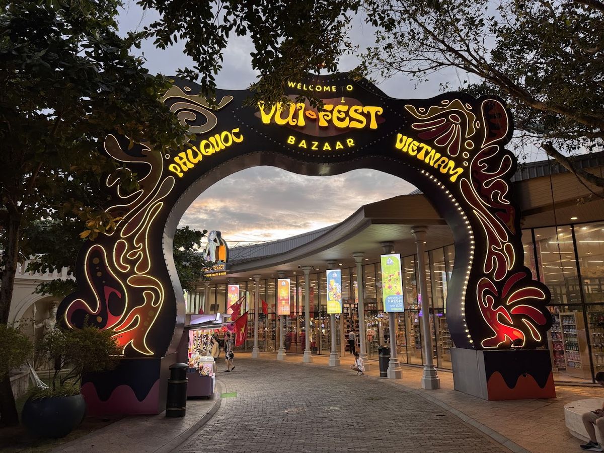 Sunset Town's night bazaar, Chợ Đêm Vui-Fest Bazaar Sunset Town, Phu Quoc