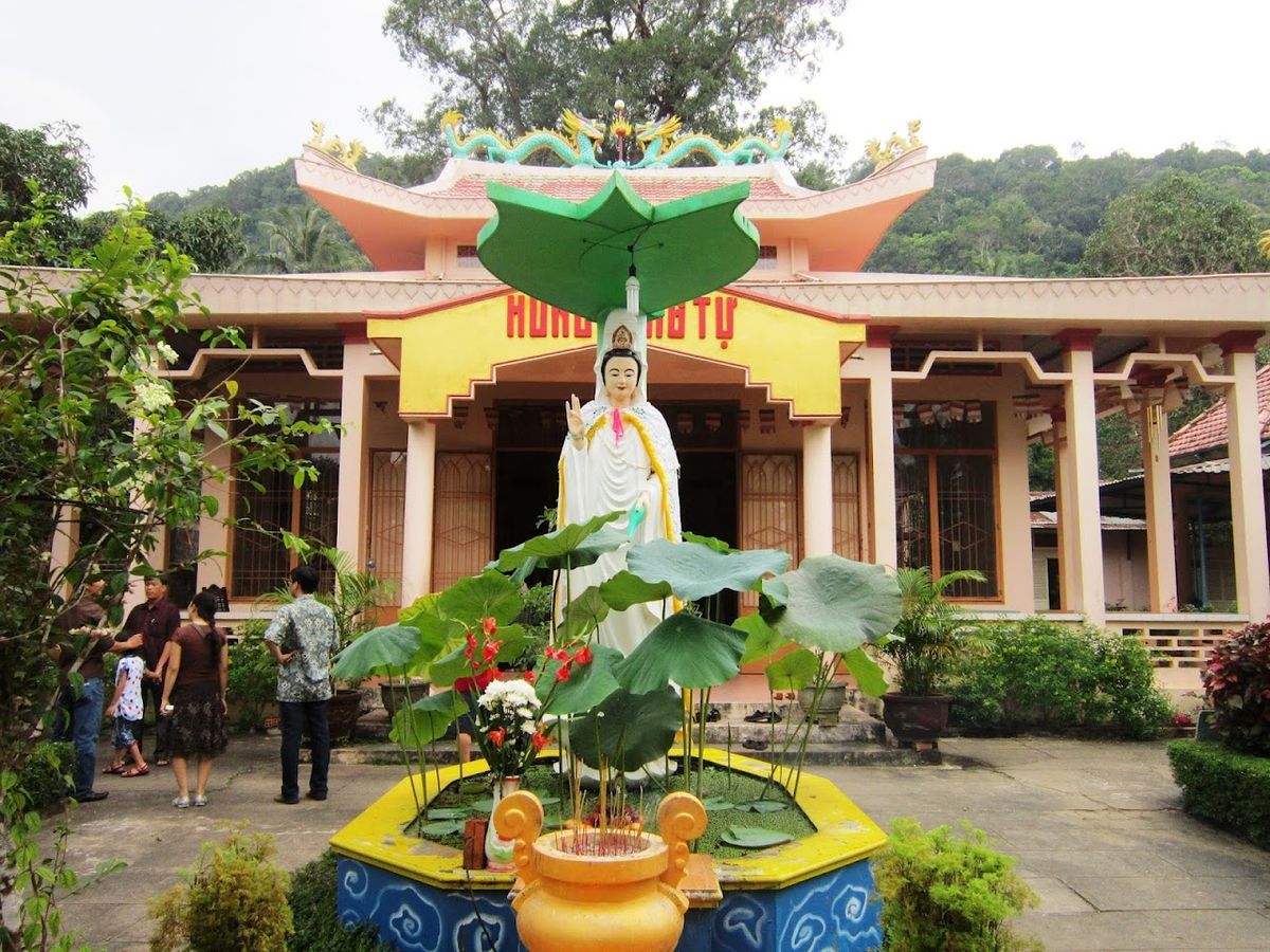 Quiet hillside pagoda, Chùa Hùng Long - Đảo Phú Quốc