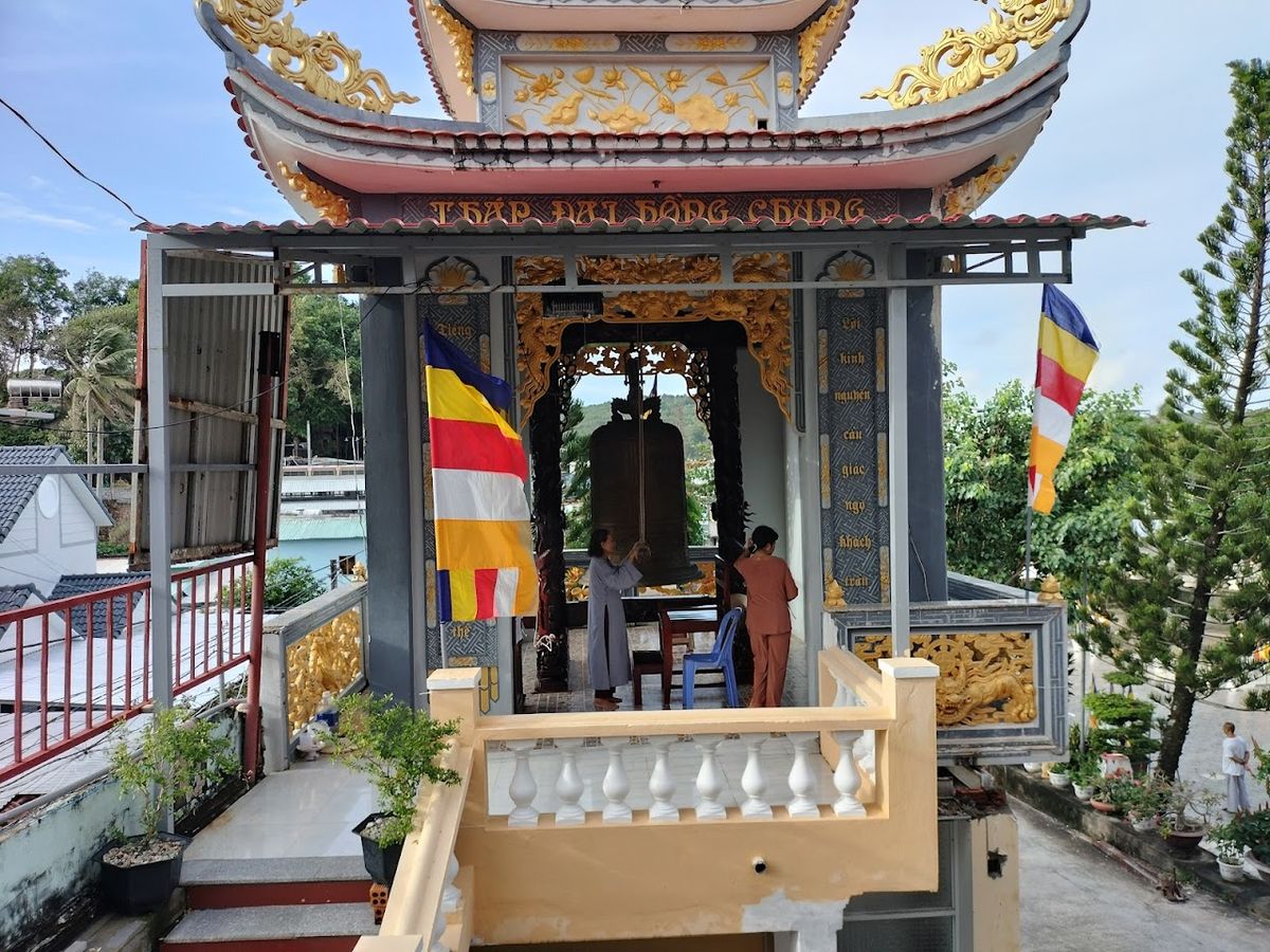 Chùa Sùng Đức photo 2