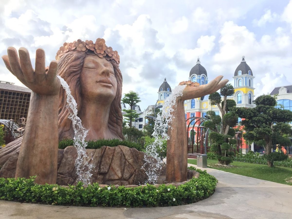 Công viên Nghệ thuật Đương đại Urban Park - Grand World photo 2