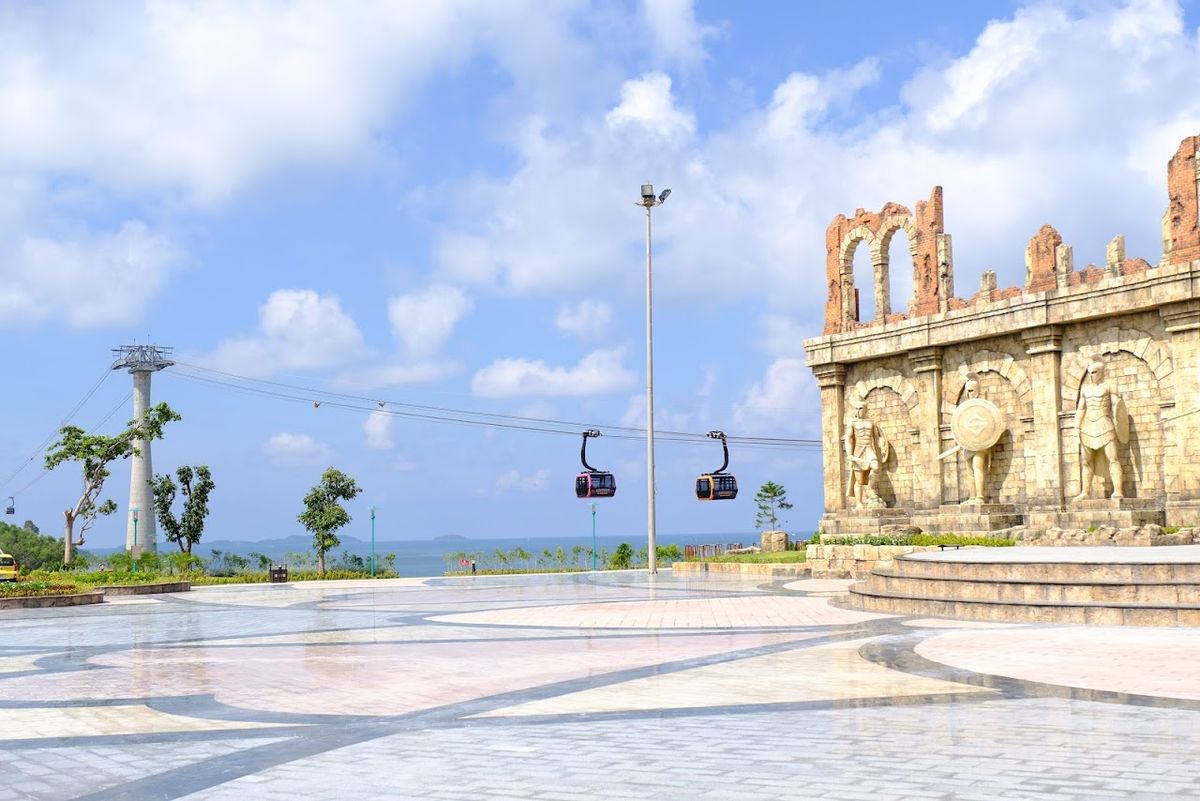 World's longest sea-crossing cable car (~8km), Hon Thom Departure Terminal - Sun World Hon Thom Nature Park, Phu Quoc