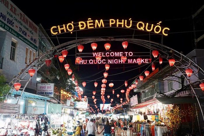 Local food-stall strip, PHU QUOC NIGHT MARKET & LOCAL FOOD