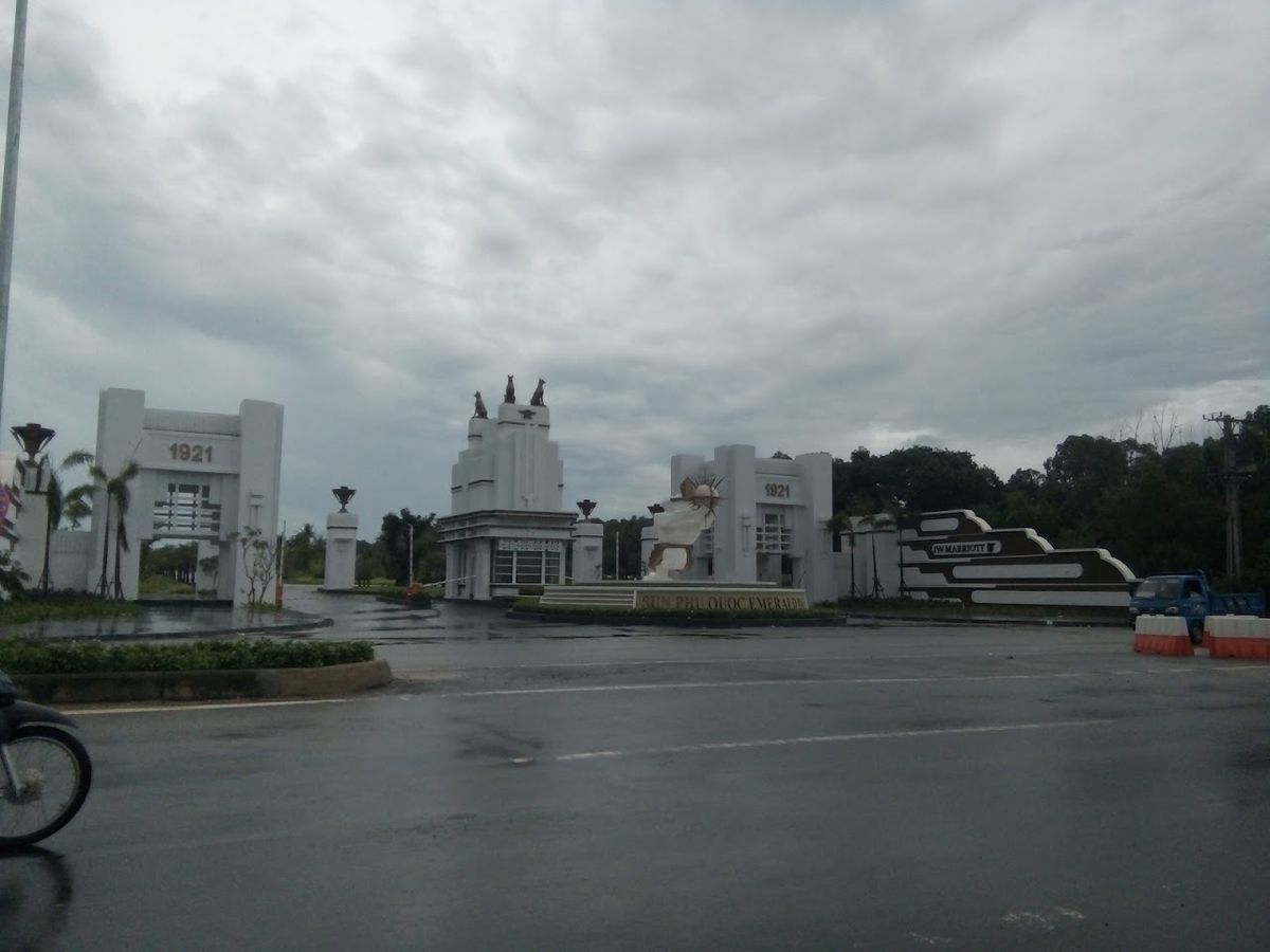 Phu Quoc Prison Martyrs' Monument photo 4