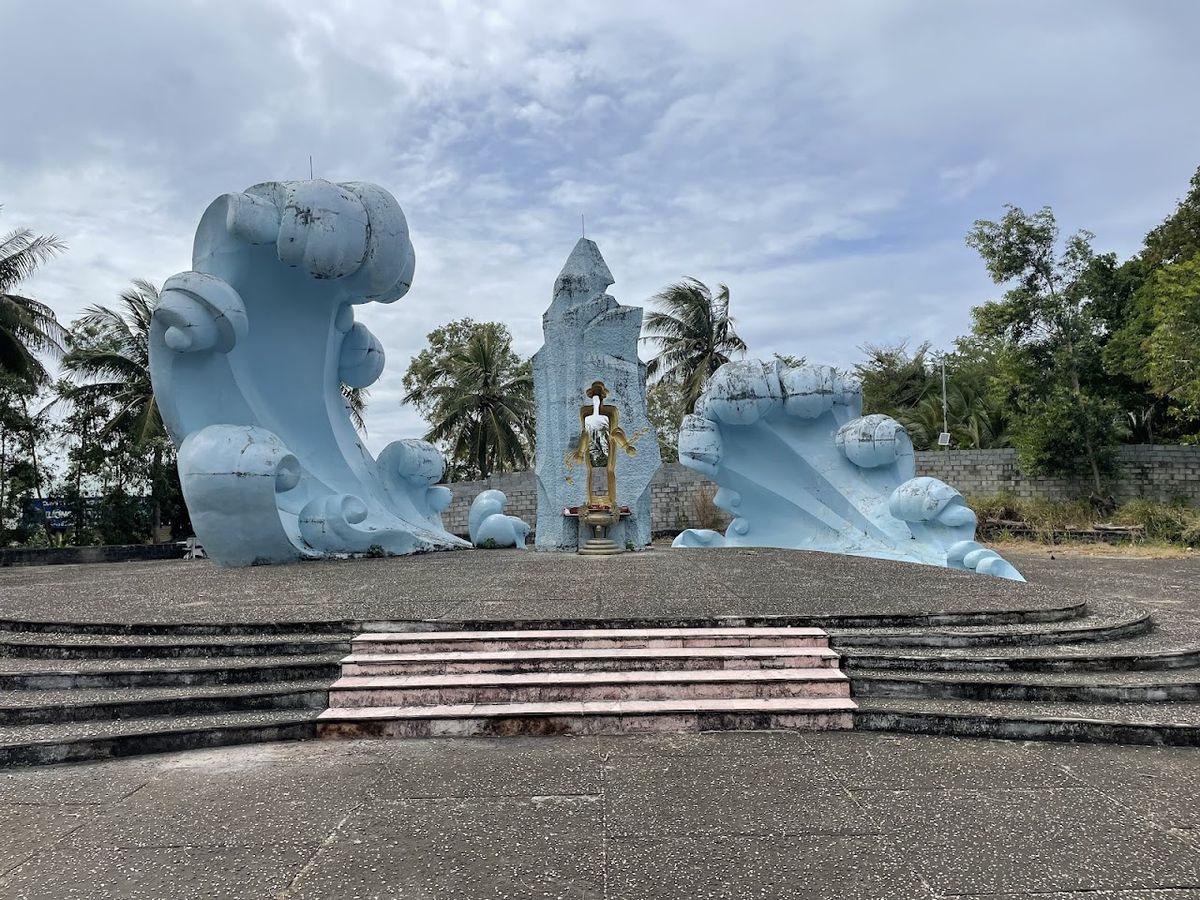 War memorial near the prison, Phu Quoc Prison Martyrs' Monument