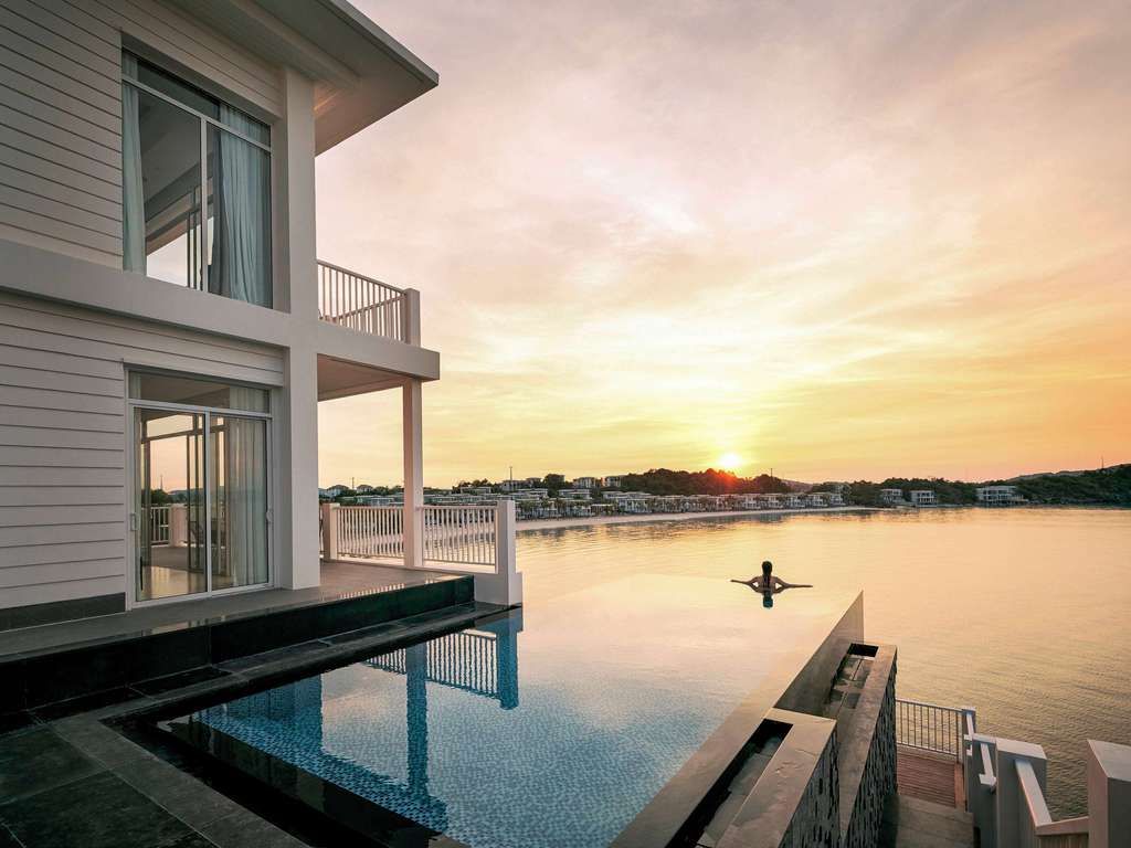 Premier Village Phu Quoc beachfront villas with private infinity pools overlooking the Gulf of Thailand at Bai Khem