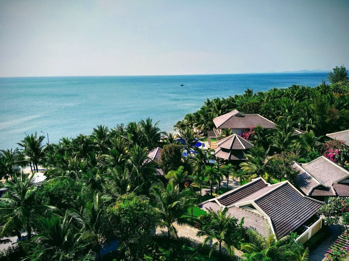 Amarin Resort exterior in Long Beach