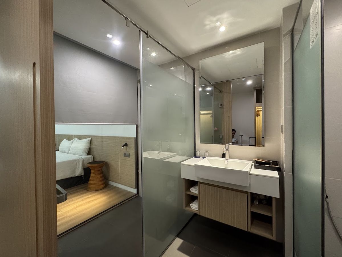 An Phu Hotel room interior in Duong Dong