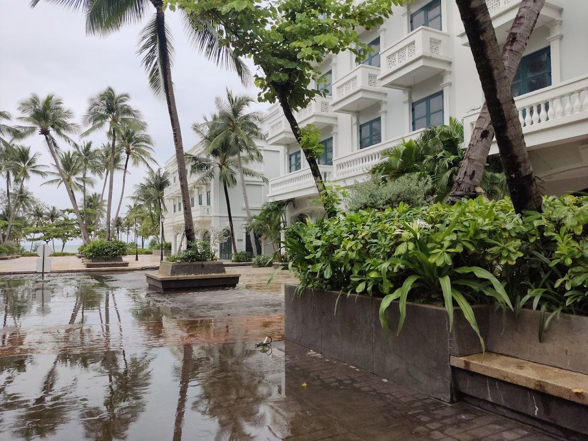 Anna Beach Phu Quoc exterior in Long Beach