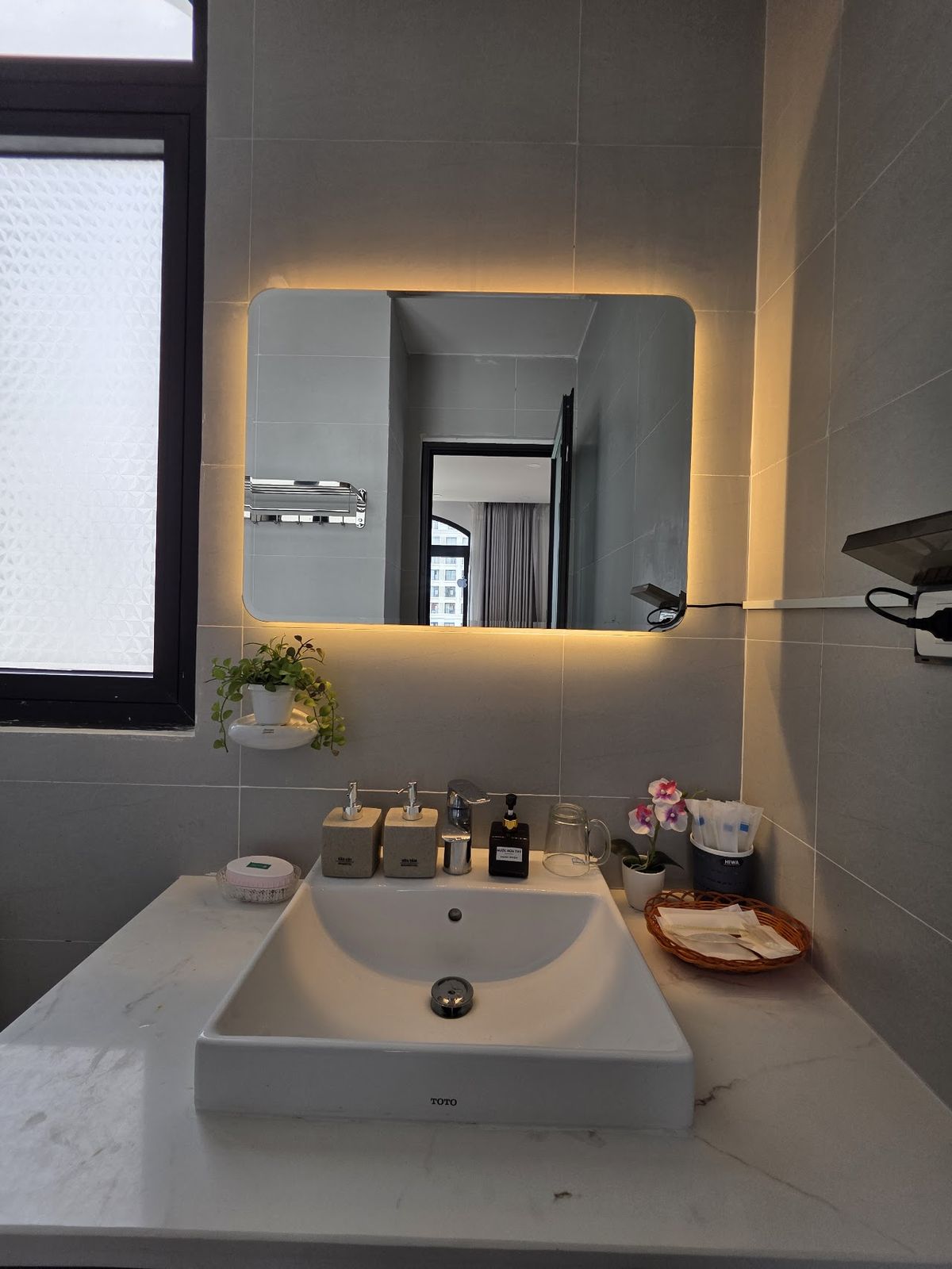 AQUA VISTA homestay & coffee ( GrandWorld - Phu Quoc ) room interior in Ganh Dau