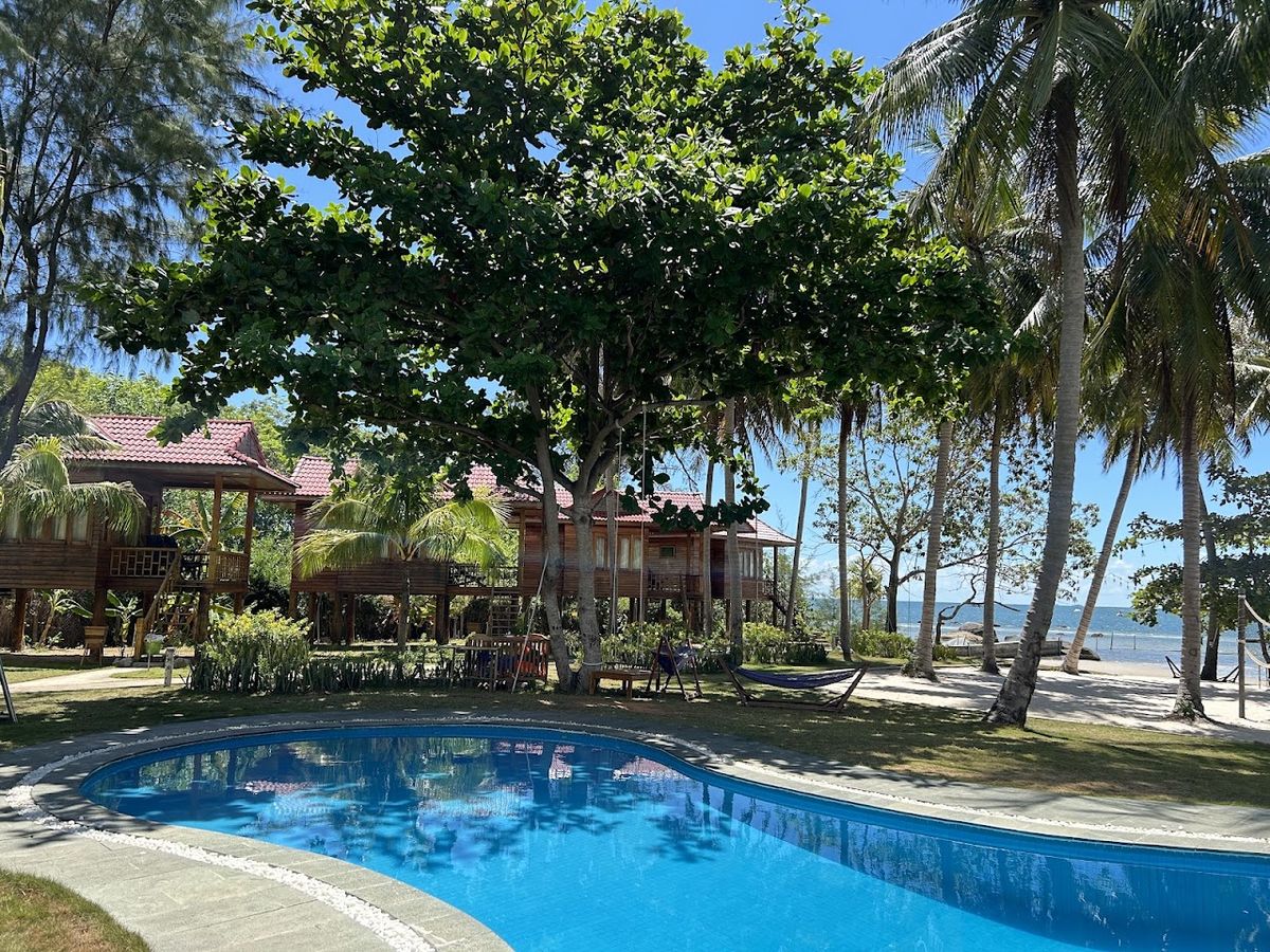 Cay Sao Beach Resort facilities in Long Beach