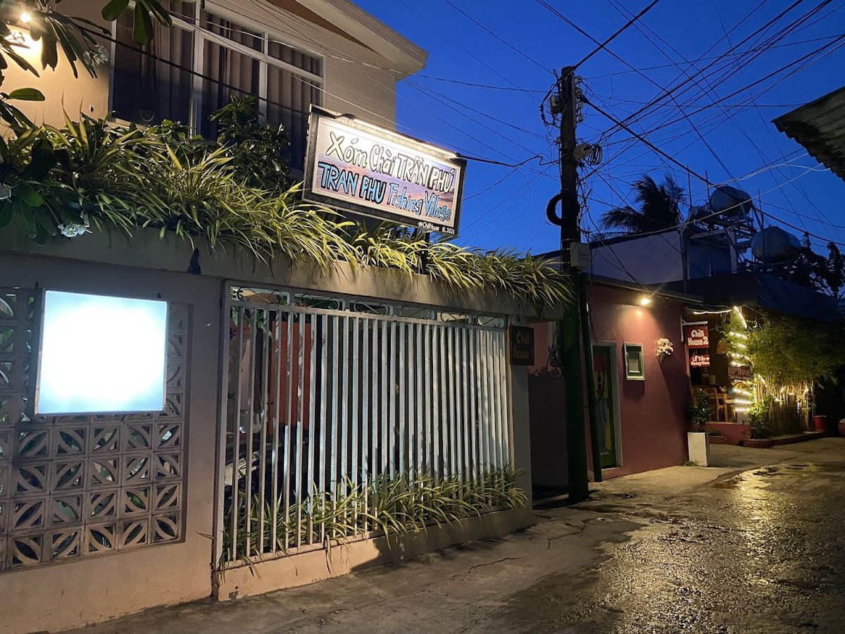CHILL HOUSE by the beach exterior in Ong Lang