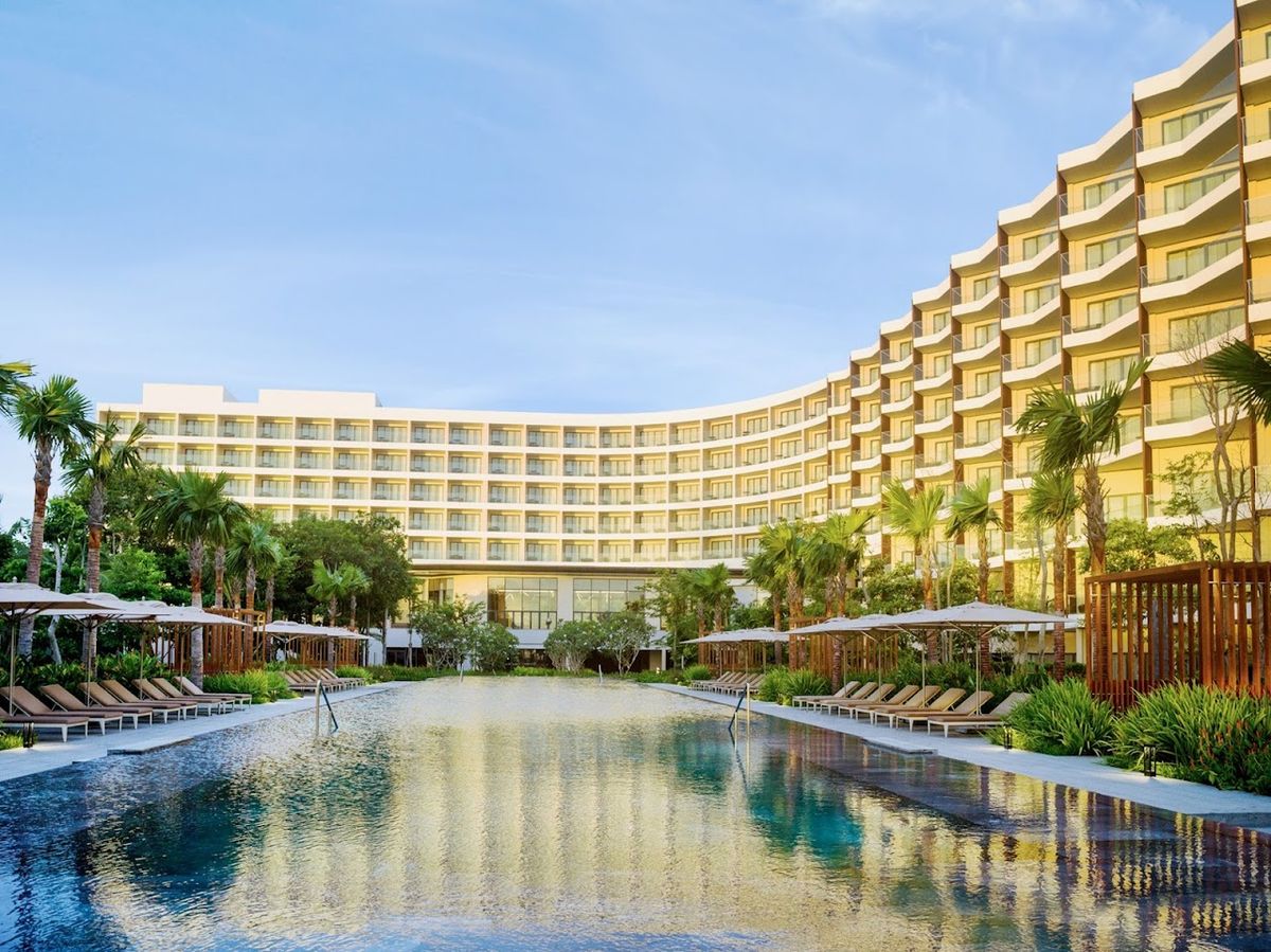 Crowne Plaza Phu Quoc Starbay by IHG exterior in Long Beach