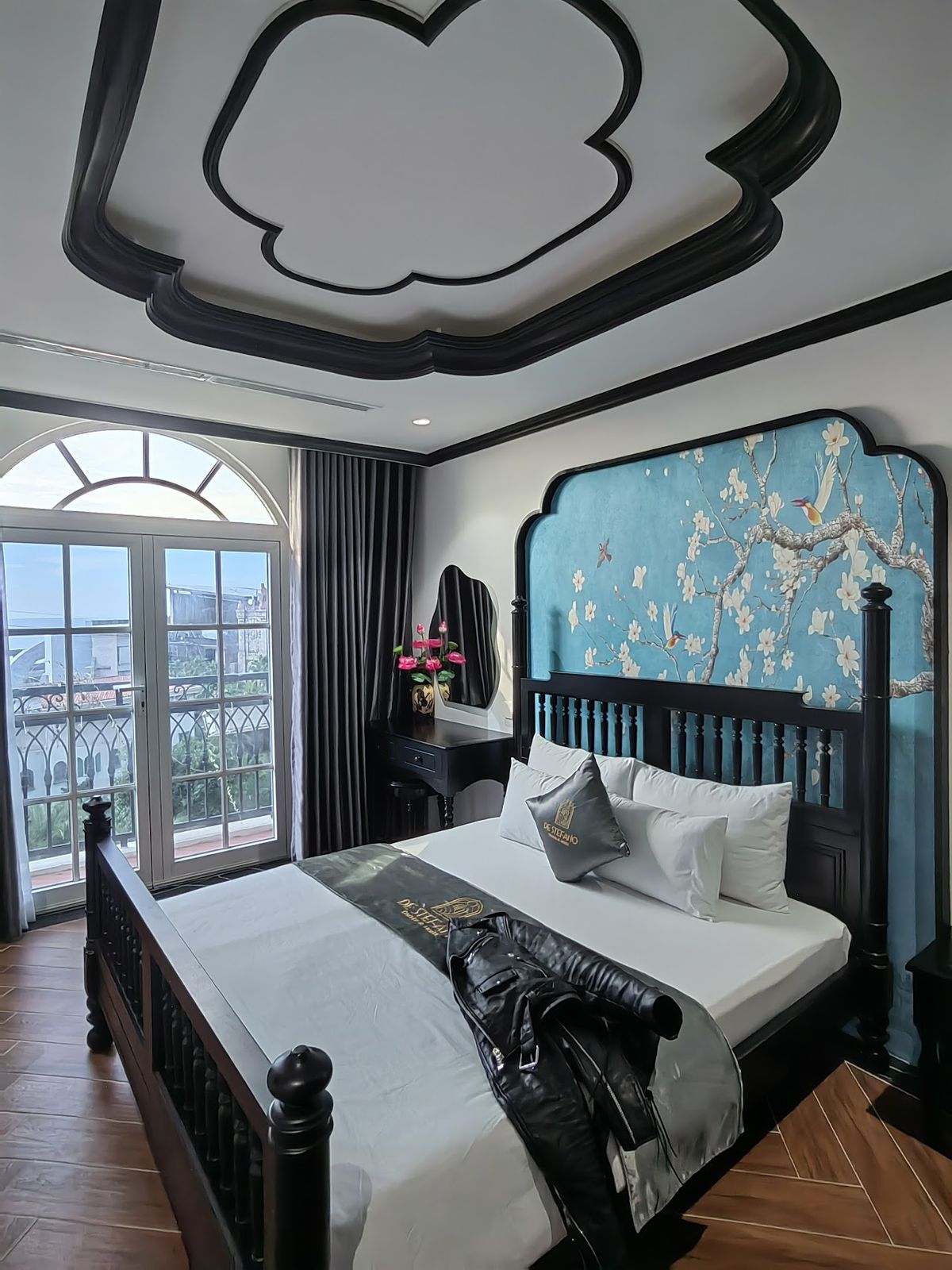 De Stefano Hotel Coffee pool and grounds in An Thoi