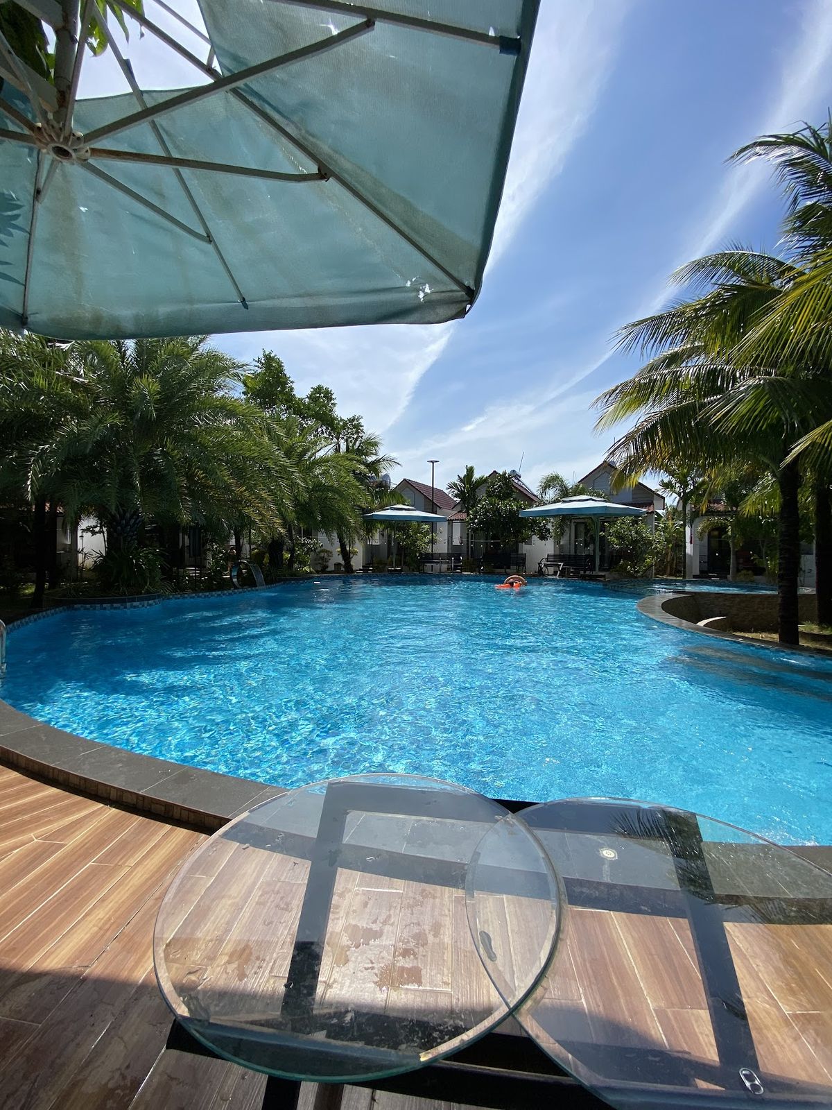 FLA VILLAGE - Bungalow & Café Restaurant facilities in Ong Lang