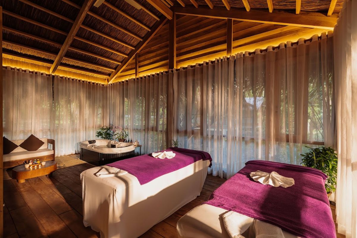 Green Bay Phu Quoc Resort & Spa pool and grounds in Duong Dong