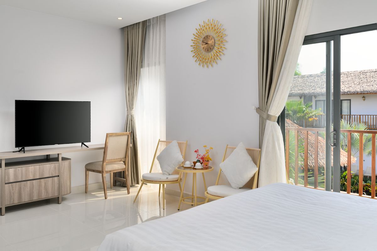 Greenlife Village Phú Quốc pool and grounds in Ganh Dau