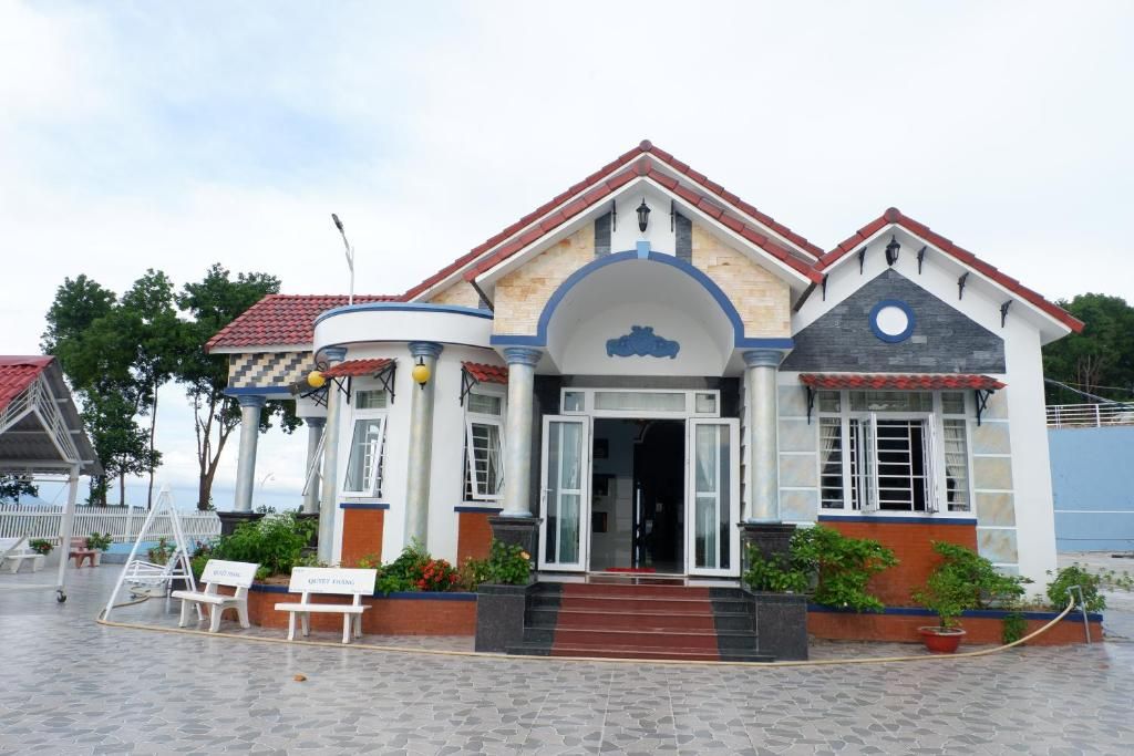 Hạnh Mai Hotel exterior in Bai Sao