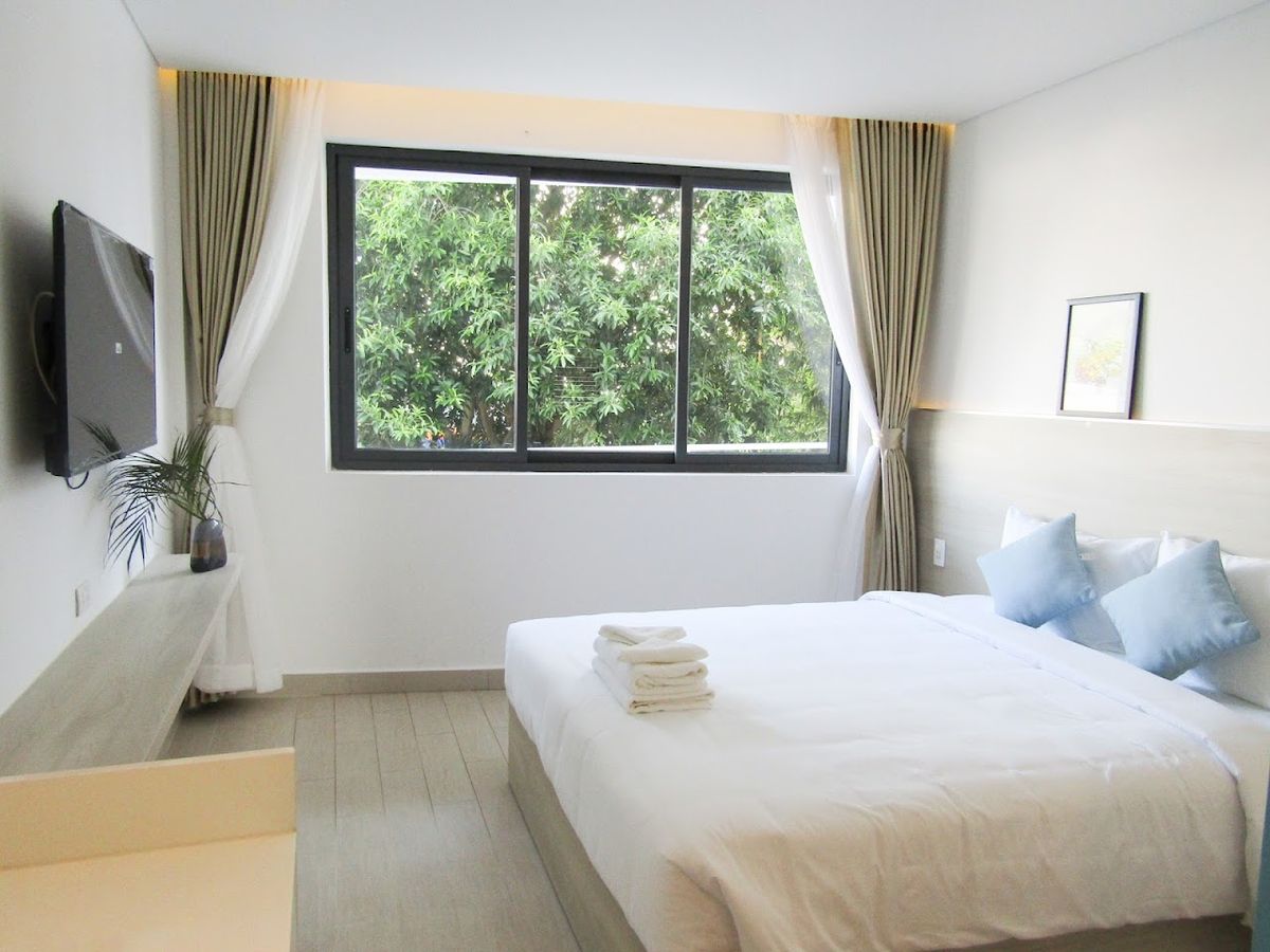 HAYA Hotel Phu Quoc (Trademark Collection by Wyndham) pool and grounds in Duong Dong