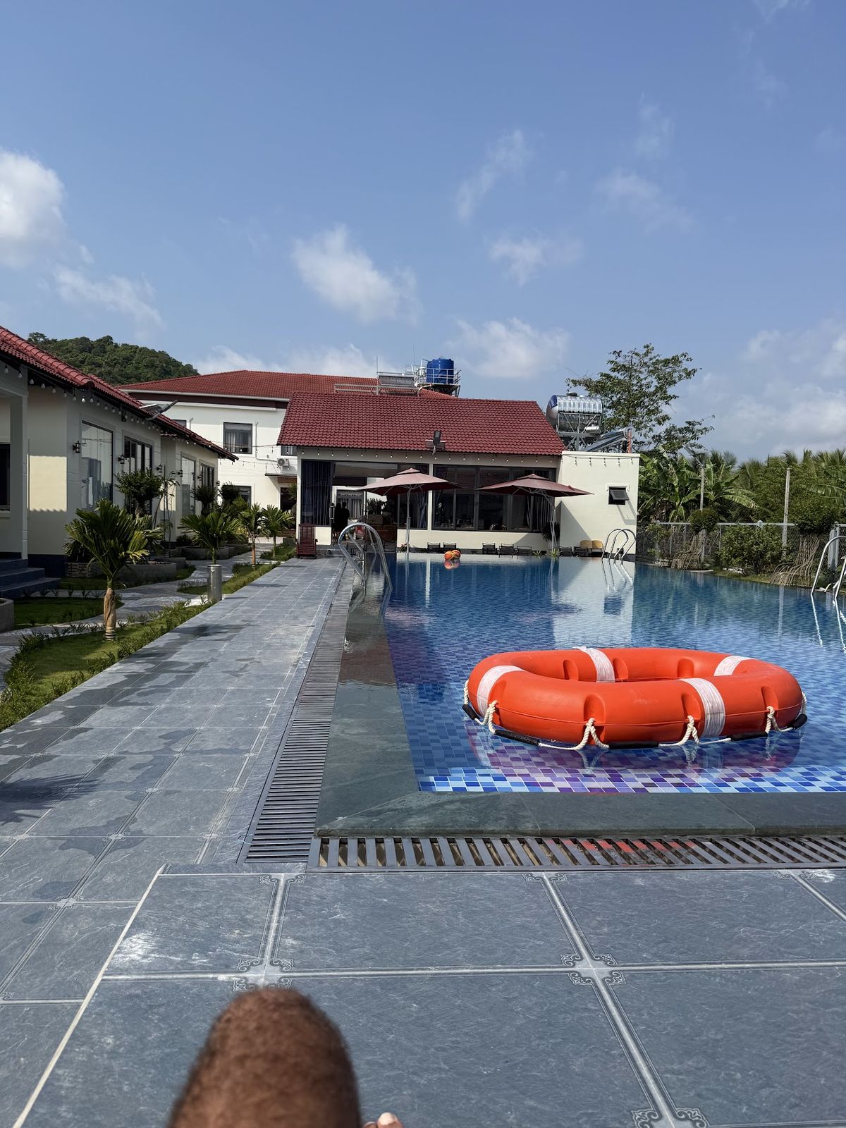 Hoàng Đô Hotel exterior in Duong Dong