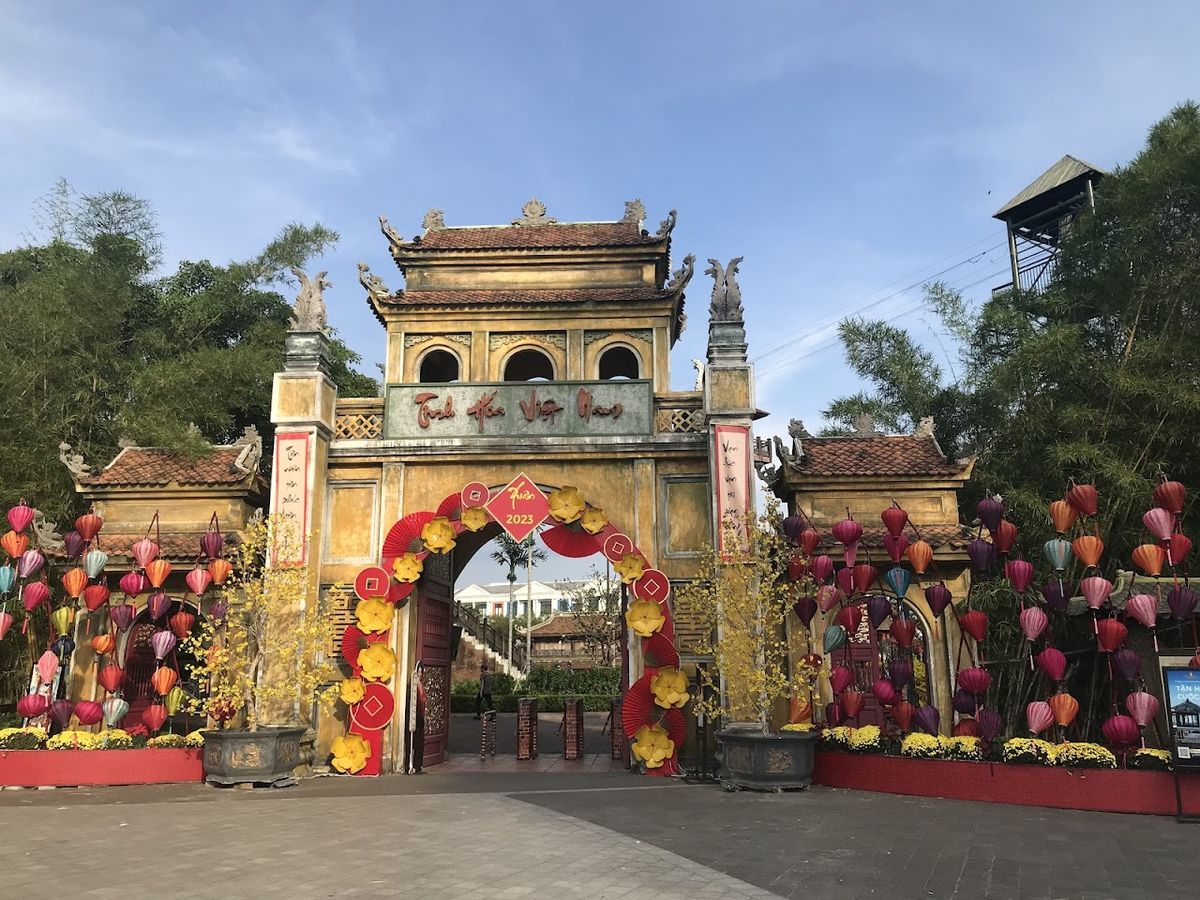 Hotel Phúc Lâm Grand World exterior in Ganh Dau