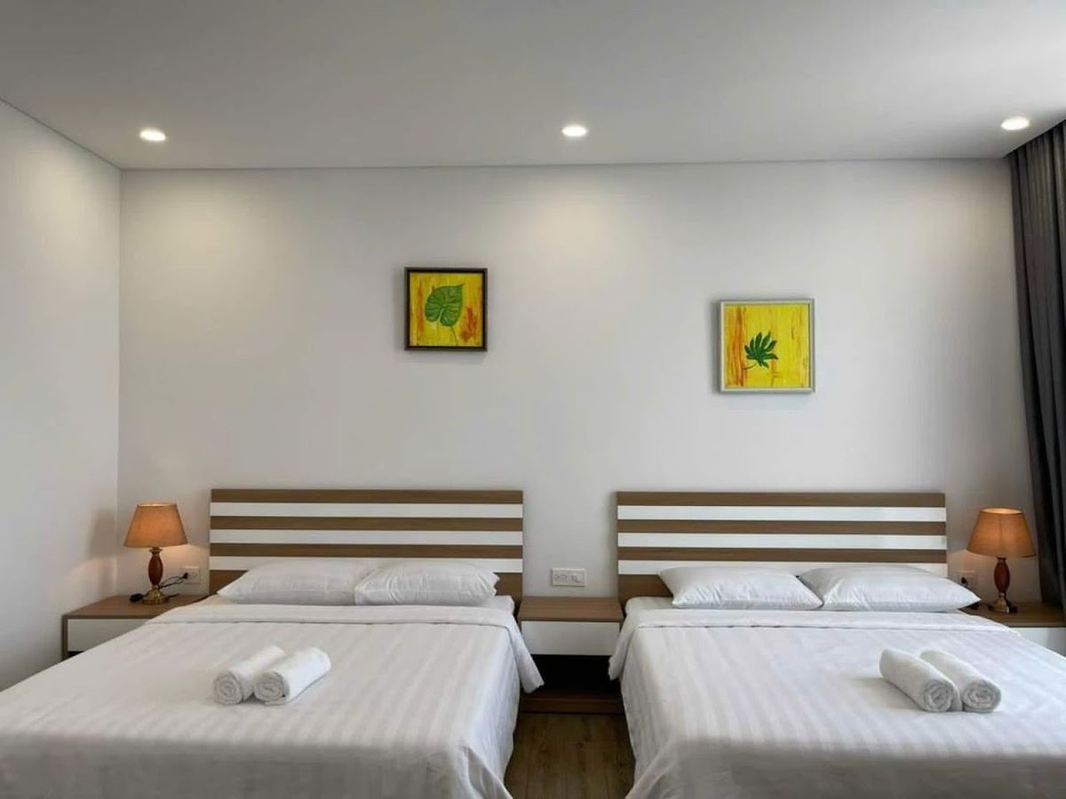 Hotel Phúc Lâm Grand World room interior in Ganh Dau