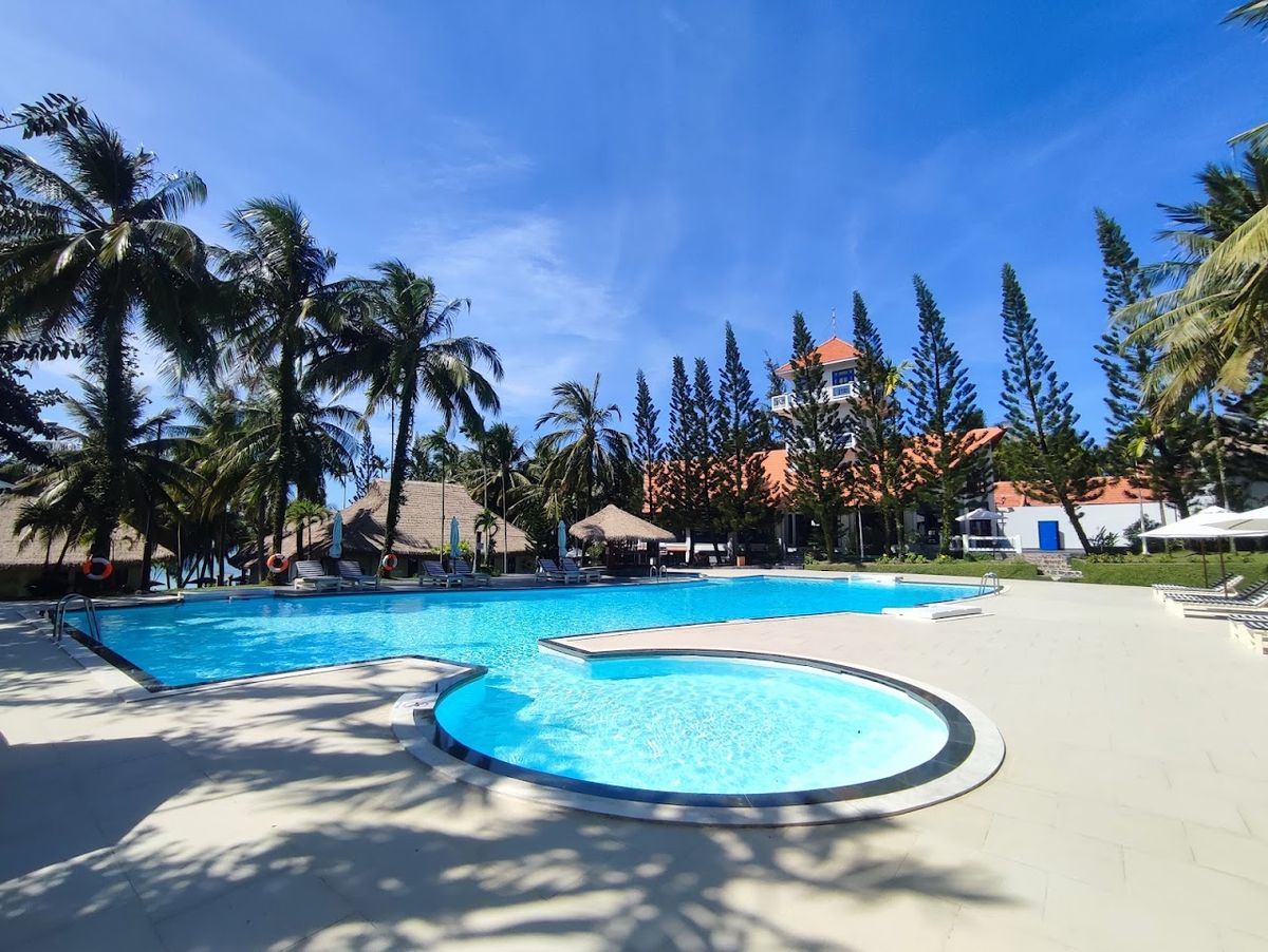 L'Azure Resort and Spa Phu Quoc room interior in Duong Dong