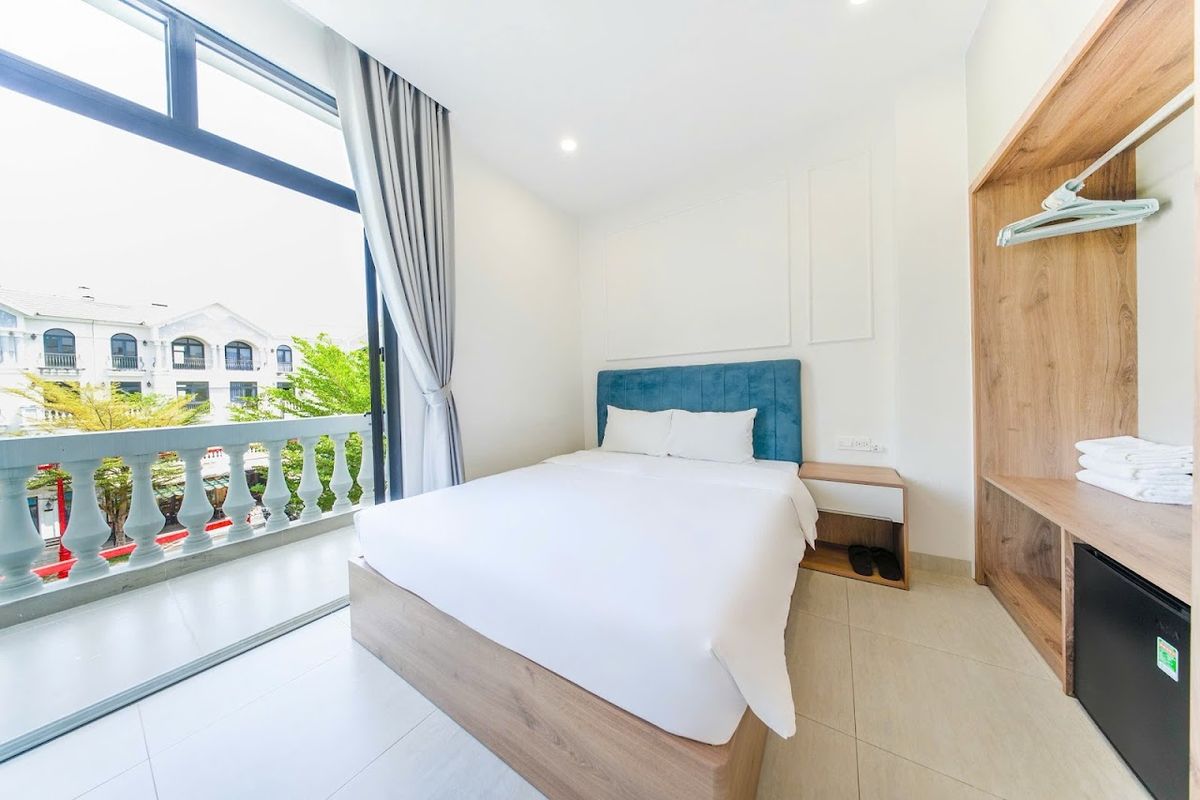Lalisa Hotel Grand World Phú Quốc pool and grounds in Ganh Dau