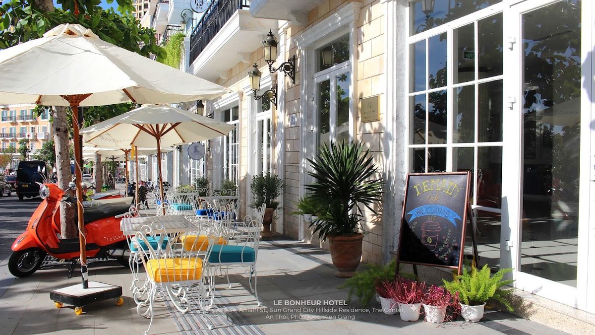 Le Bonheur Hotel exterior in An Thoi