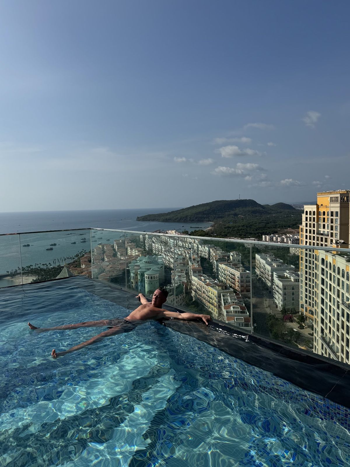 Luna Sol Sunset & Firework Signature room interior in Bai Sao