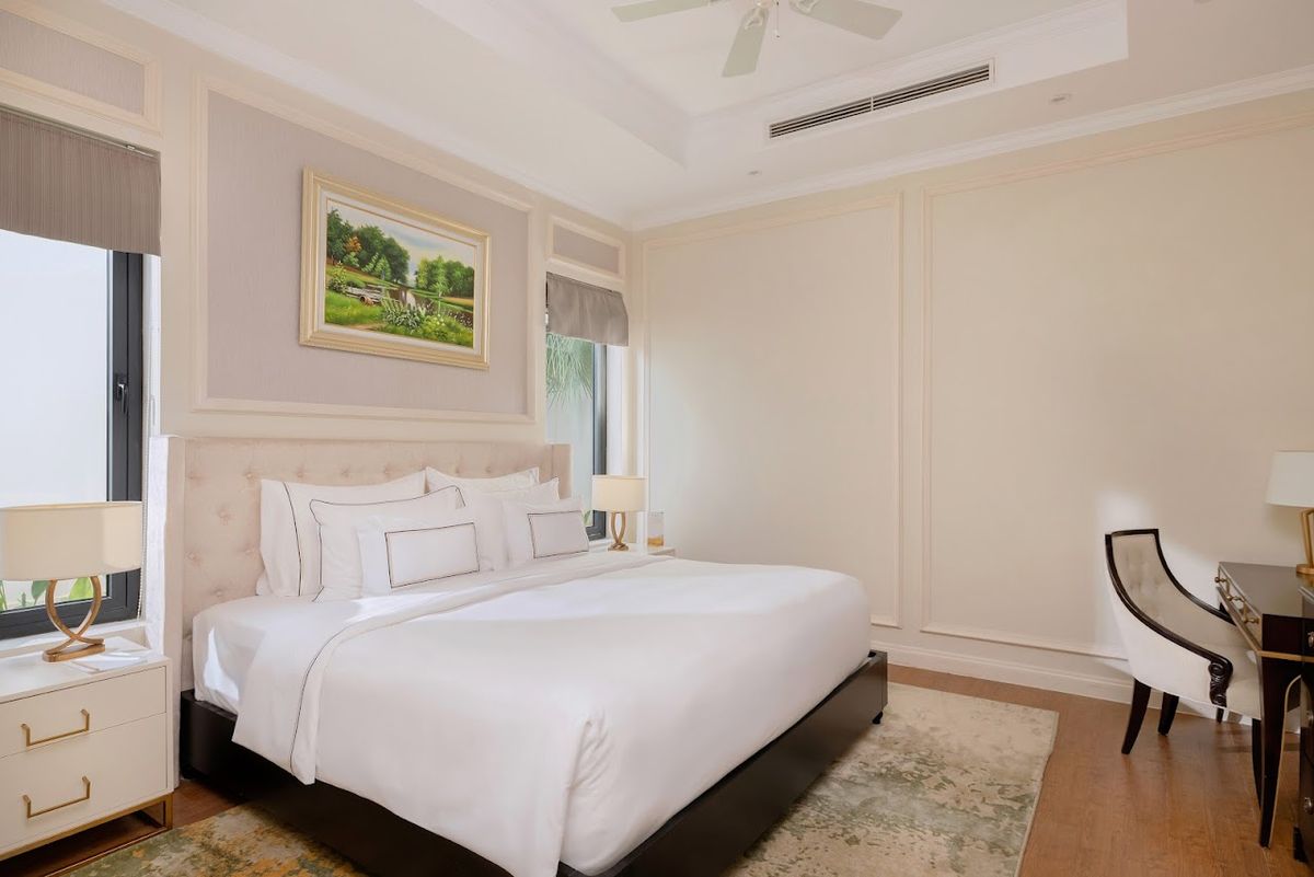 Meliá Vinpearl Phu Quoc pool and grounds in Long Beach