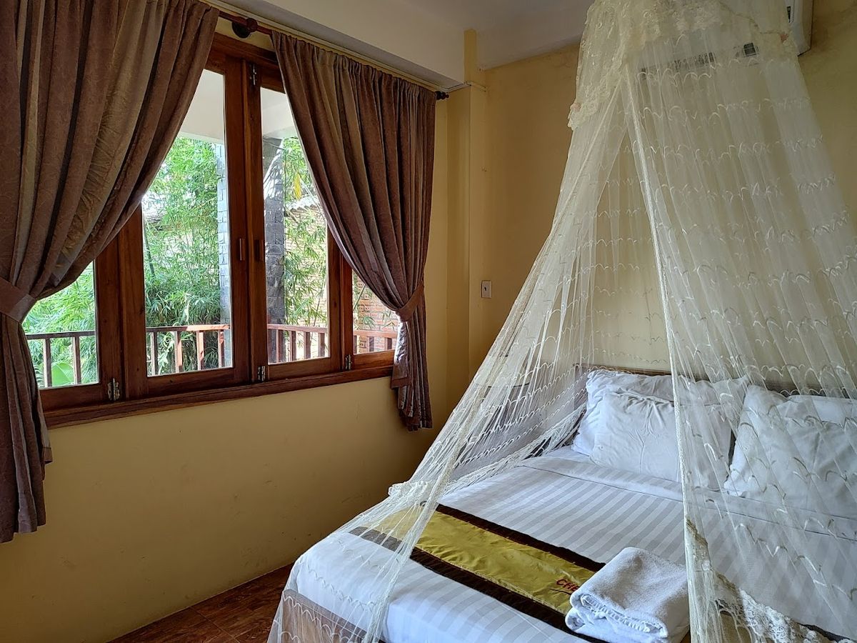Milana Beach Resort & Spa Phú Quốc pool and grounds in Long Beach