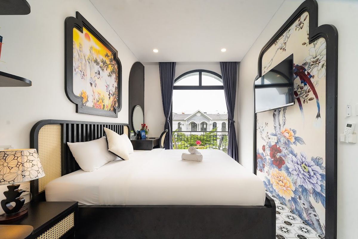 Moc Lam Homestay Grand World Phu Quoc pool and grounds in Ganh Dau