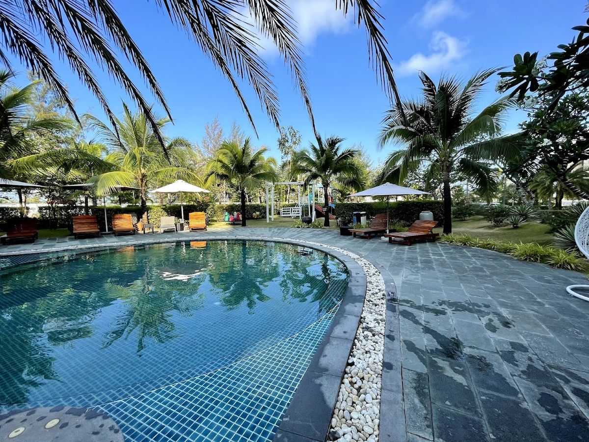 Muong Thanh Luxury Phu Quoc Hotel room interior in Long Beach