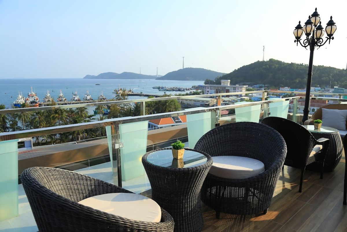 Phung Hung Boutique Hotel exterior in An Thoi