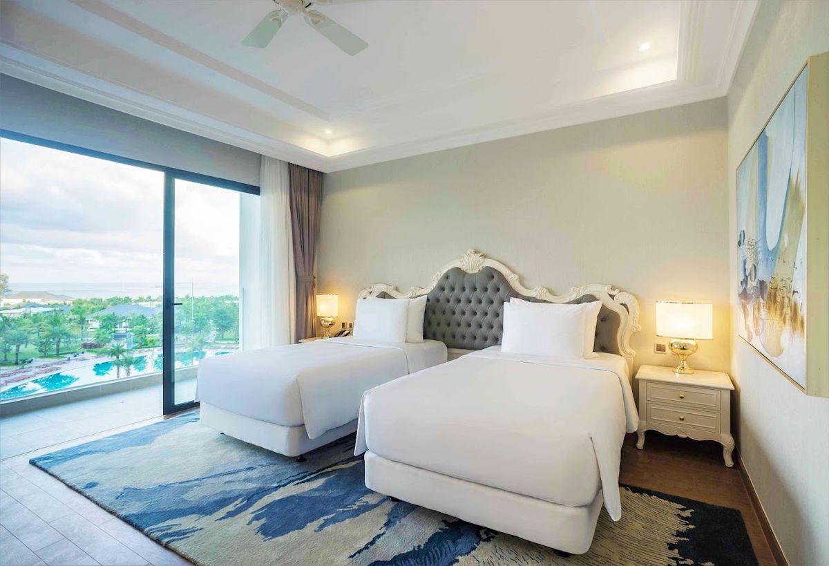 Radisson Blu Resort, Phu Quoc pool and grounds in Long Beach