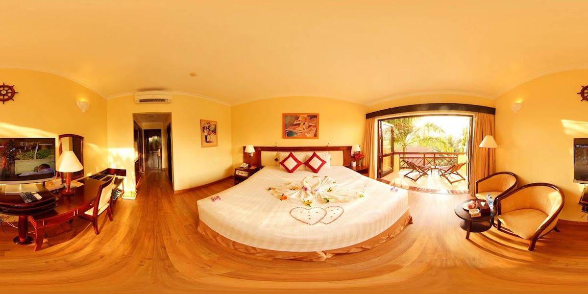 Saigon Phu Quoc Resort & Spa pool and grounds in Duong Dong