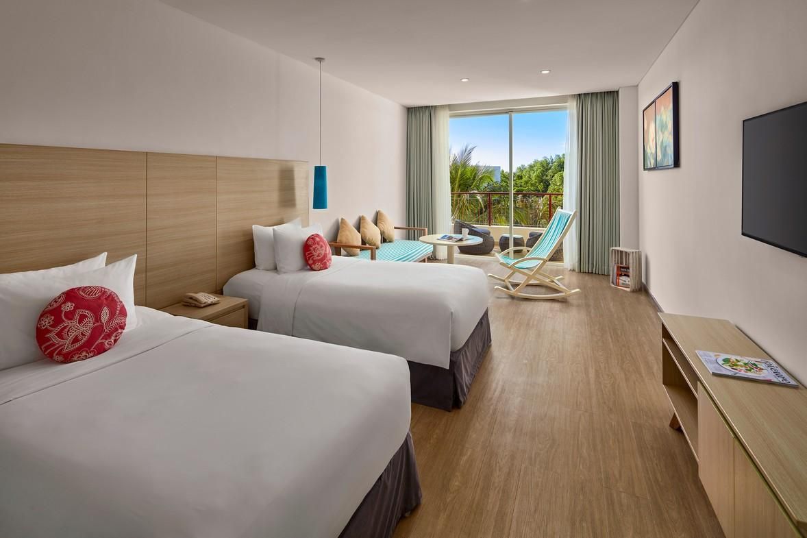 Sol by Meliá Phu Quoc pool and grounds in Long Beach