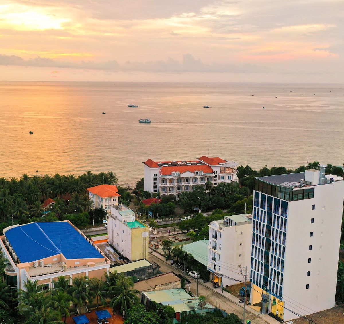 Stellar Hotel Phú Quốc facilities in Duong Dong