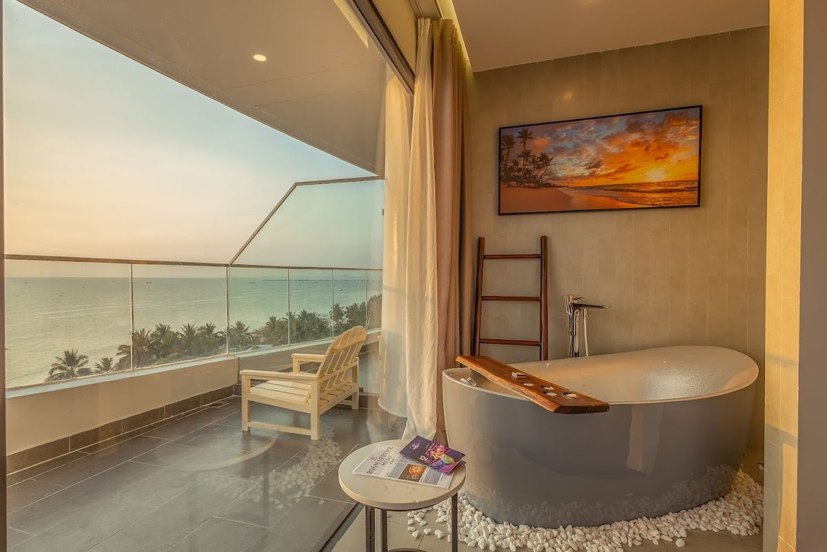 Sunset Beach Resort & Spa facilities in Long Beach