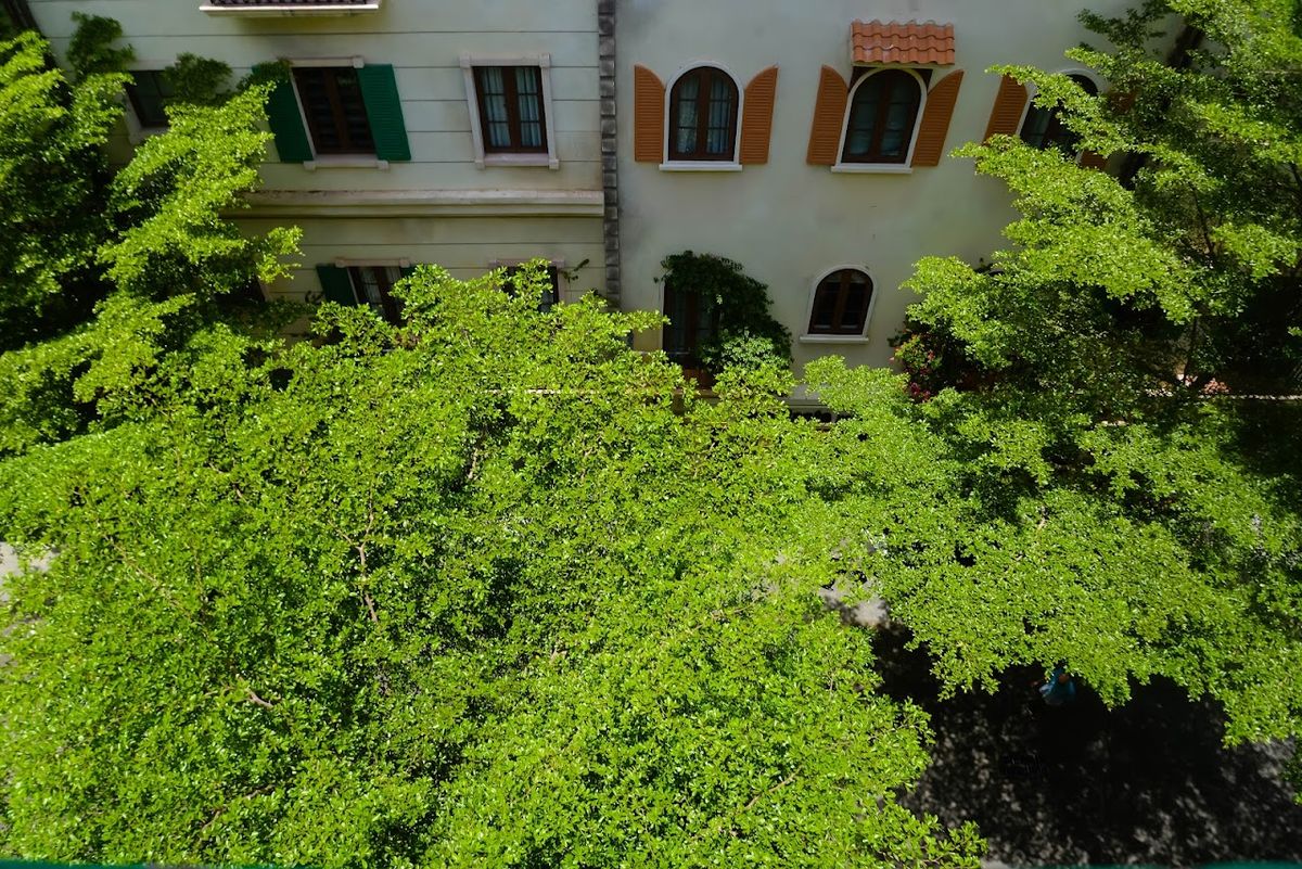 Tina's House & Spa exterior in Bai Sao