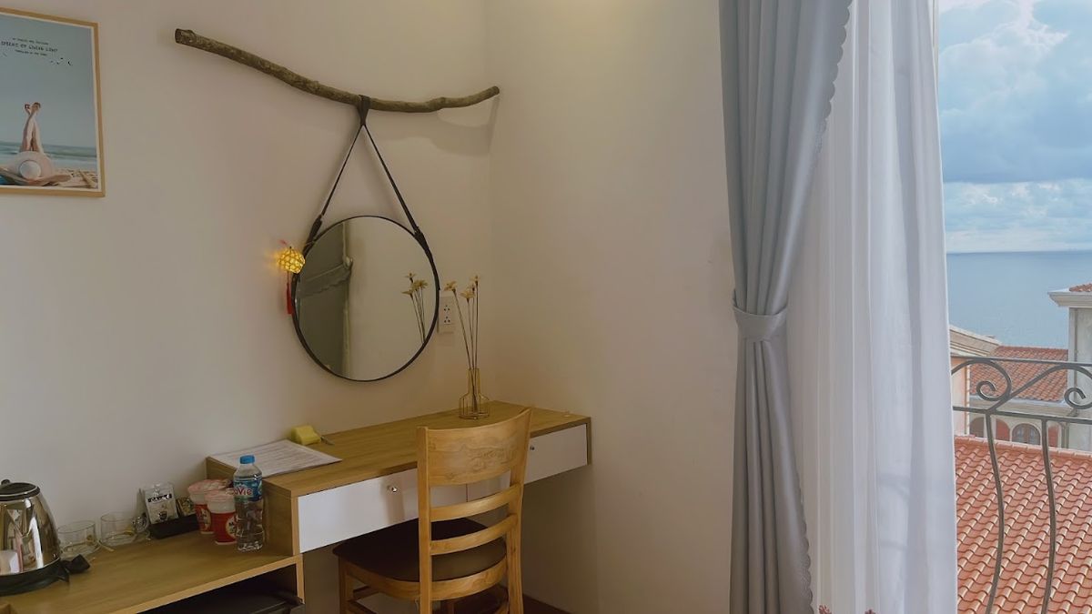 Triland Hotel room interior in Bai Sao