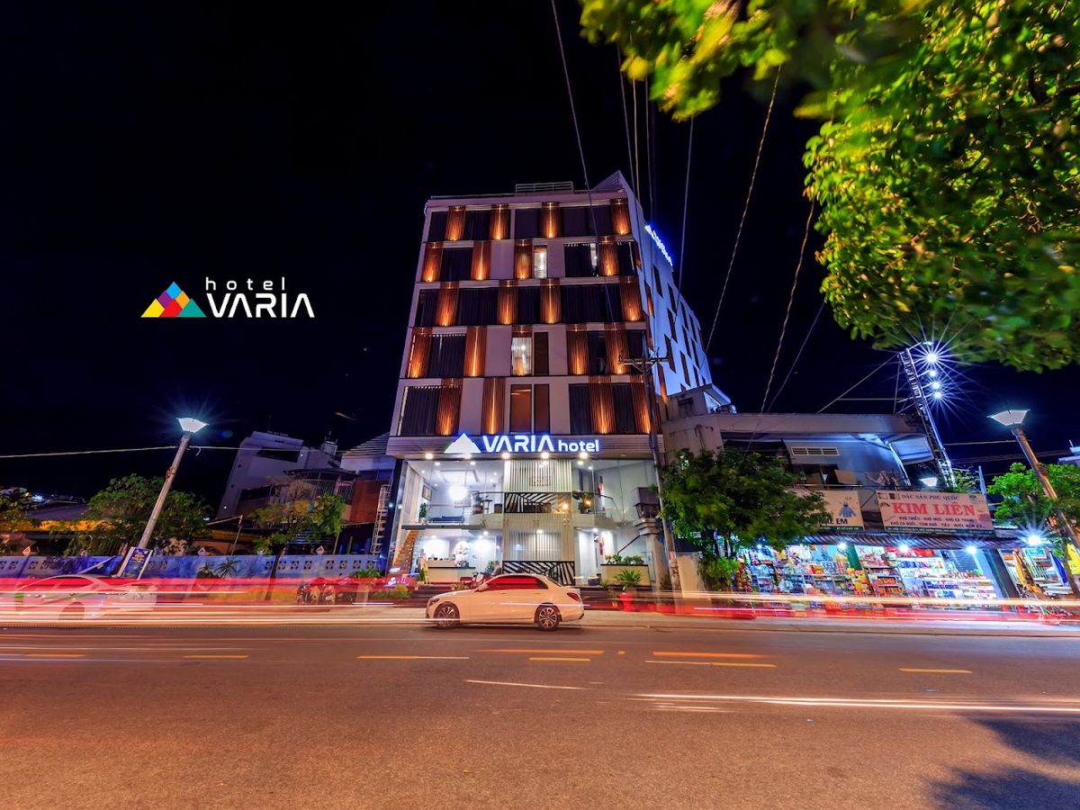 Varia Hotel exterior in Duong Dong